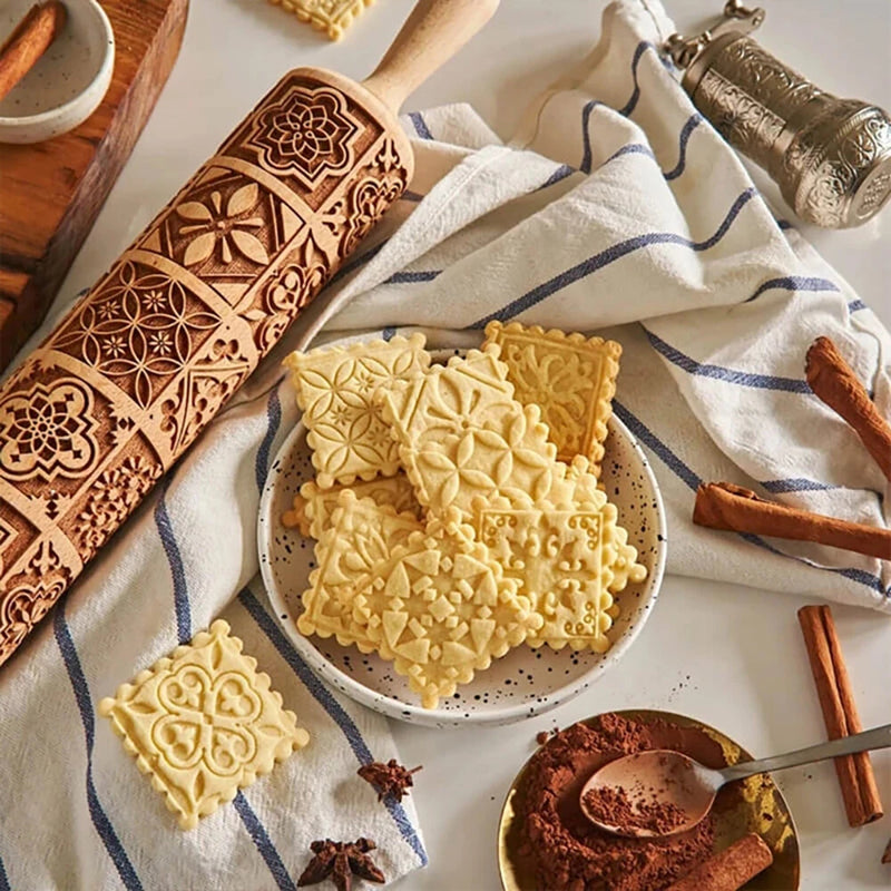 35x4.5cm Wooden Embossed Rolling Pin Biscuit Roller Christmas Baking Biscuit Cake Wooden for Pasta Cookie Dough Pastries Bakery Items Pizza