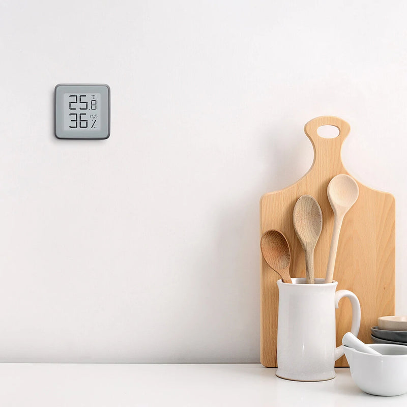 [Upgrade Version] MMC E-Ink Screen BT2.0 Smart Bluetooth Thermometer Hygrometer Works with App Home Gadget Tools