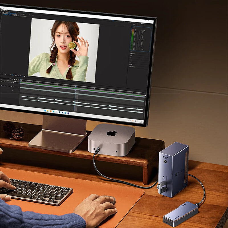 UGreen U715 13-in-1 Docking Station Three Display with Thunderbolt5 8K60Hz USB3.0 USB3.2 USB-C3.2 2.5G Ethernet TF SD4.0 3.5mm Audio Multi-ports USB Hubs