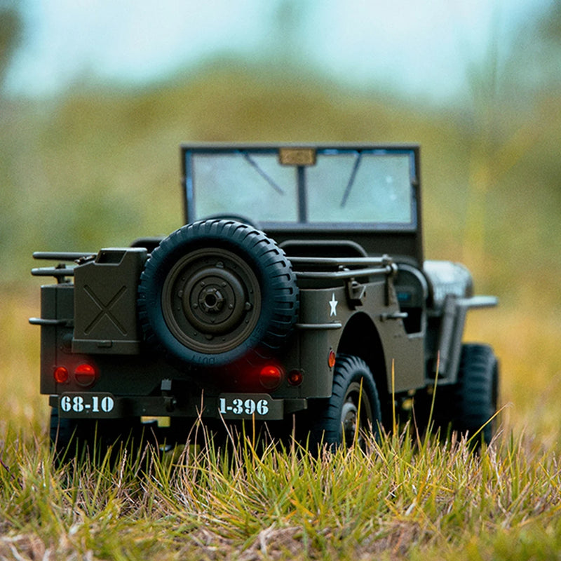 JJRC C8815 RTR 1/10 2.4G 4WD RC Car Willys Military Truck Off-Road Climbing LED Light Optional Winch Canopy Metal Frame Rock Crawler Full Proportional Vehicles Models Toys