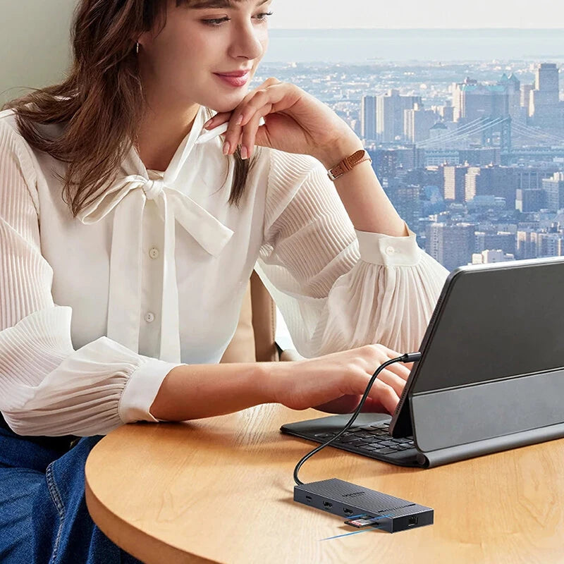 UGREEN CM866 10 in 1 Type-C Docking Station USB Hubs with PD 100W 4K60Hz HD USB-A 3.2 USB-C 3.2 / 10Gbps USB-A3.0 / 5Gbps 1000Mbps RJ45 SD&TF USB Splitter for Laptop Macbook Pro Air