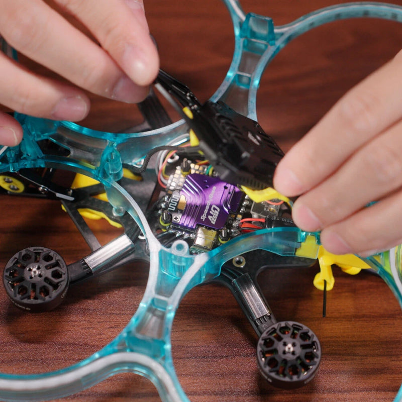 25.5*25.5mm SpeedyBee F405 AIO 40A Flight Controller with 5V 9V BEC Output 40A BL_S 3-6S ESC for RC FPV Racing Drones Support Betaflight Inavflight