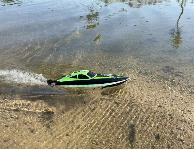 Volantexrc 79506 VECTOR28 2.4G 2CH RTR RC Boat Waterproof 25km/h High Speed with LED Light Water Cooling System Remote Control Boat Vehicle Model