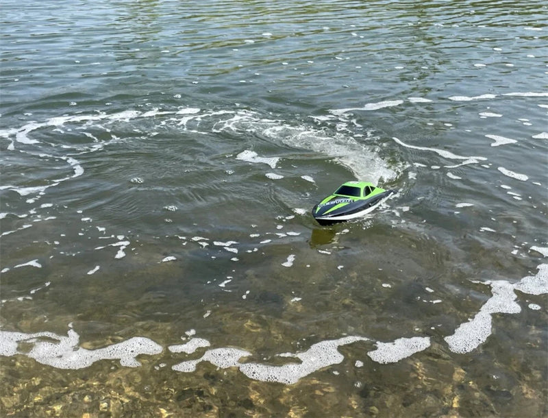 Volantexrc 79506 VECTOR28 2.4G 2CH RTR RC Boat Waterproof 25km/h High Speed with LED Light Water Cooling System Remote Control Boat Vehicle Model